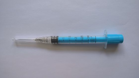 医学のスポイトおよび針使い捨て可能な3ml